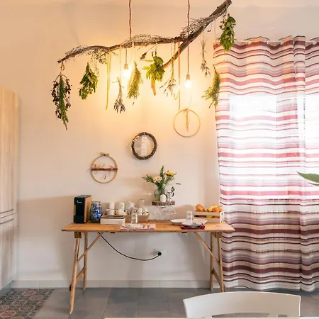 Arome 3* سانتيرامو إن كولي